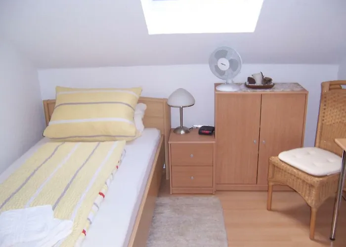 Gaestehaus Schneider Мини-отель Bechtheim